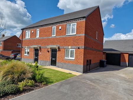 Bridgeman Way, Lichfield, WS14