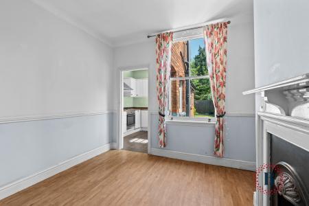 2 bedroom Terraced House for sale in Walmley Road, Walmley, Sutton Coldfield, B76