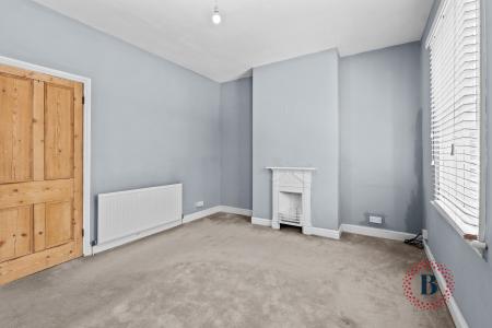 2 bedroom Terraced House for sale in Walmley Road, Walmley, Sutton Coldfield, B76
