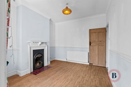 2 bedroom Terraced House for sale in Walmley Road, Walmley, Sutton Coldfield, B76