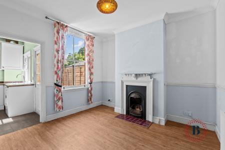 2 bedroom Terraced House for sale in Walmley Road, Walmley, Sutton Coldfield, B76