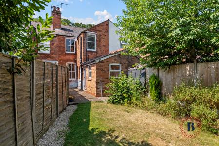 2 bedroom Terraced House for sale in Walmley Road, Walmley, Sutton Coldfield, B76