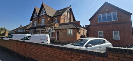 1 bedroom Flat to let in 858 Chester Road, Erdington, Birmingham, B24