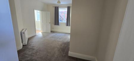 1 bedroom Flat to let in 858 Chester Road, Erdington, Birmingham, B24