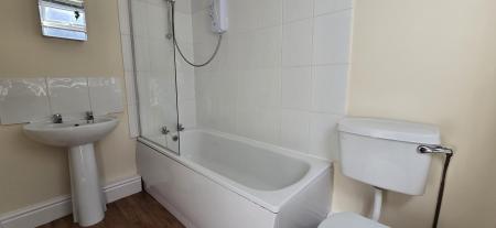 1 bedroom Flat to let in 858 Chester Road, Erdington, Birmingham, B24