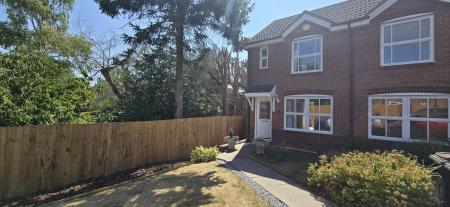 2 bedroom Terraced House to let in Rowan Close, Walmley, Sutton Coldfield, B76