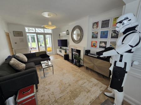 3 bedroom Detached house to let in Manor Hill, Sutton Coldfield, Sutton Coldfield, B73