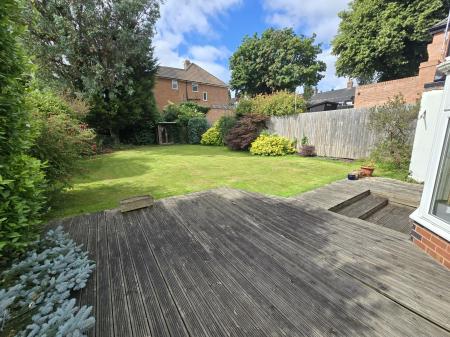 3 bedroom Detached house to let in Manor Hill, Sutton Coldfield, Sutton Coldfield, B73