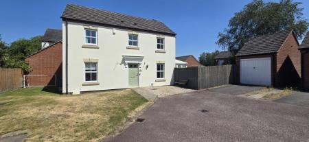 Whitehouse Drive, Lichfield, WS13