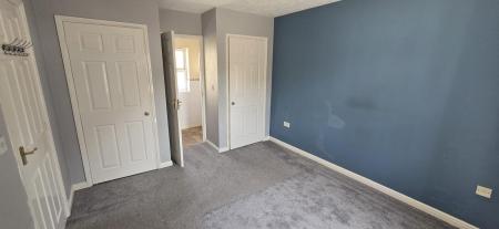 3 bedroom Detached house to let in Whitehouse Drive, Lichfield, WS13