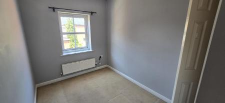 3 bedroom Detached house to let in Whitehouse Drive, Lichfield, WS13