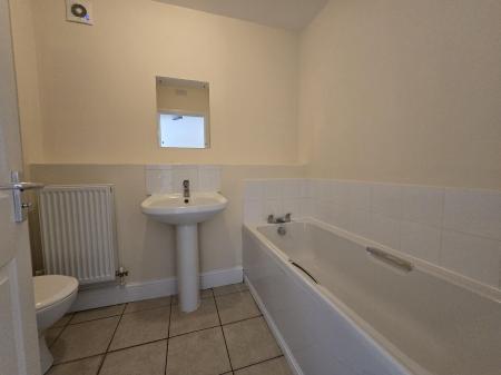 1 bedroom Flat to let in 44 Station Road, Wylde Green, Sutton Coldfield, B73