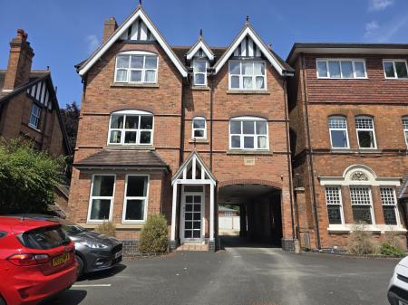 1 bedroom Flat to let in 44 Station Road, Wylde Green, Sutton Coldfield, B73