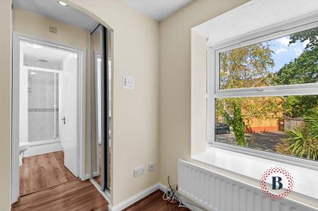 3 bedroom Town house for sale in Chater Drive, Walmley, Sutton Coldfield, B76
