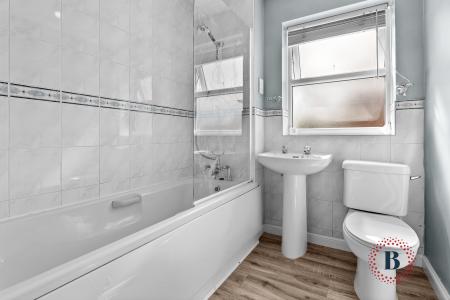 3 bedroom Town house for sale in Chater Drive, Walmley, Sutton Coldfield, B76