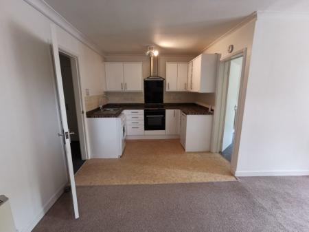 2 bedroom Flat to let in Manor Road, Sutton Coldfield, B73