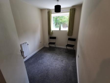 2 bedroom Flat to let in Manor Road, Sutton Coldfield, B73