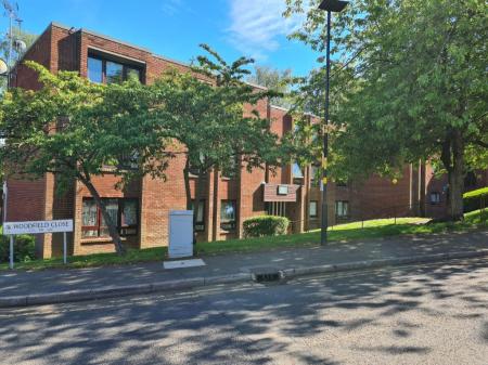 Woodfield Close, Four Oaks, Sutton Coldfield, B74