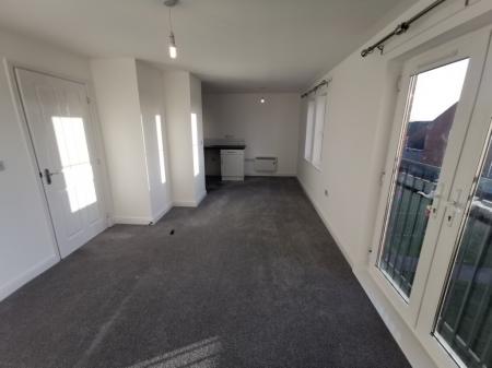 2 bedroom Flat to let in Blue Cedar Drive, Streetly, Sutton Coldfield, B74