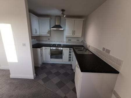 2 bedroom Flat to let in Blue Cedar Drive, Streetly, Sutton Coldfield, B74