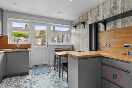 2 bedroom End of terrace house to let in Tower Road, Sutton Coldfield, B75