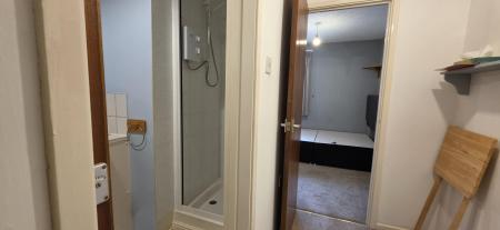 1 bedroom Studio flat to let in Fledburgh Drive, Sutton Coldfield, Sutton Coldfield, B76