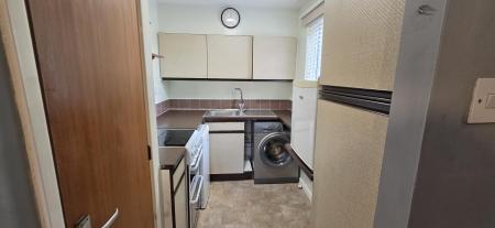 1 bedroom Studio flat to let in Fledburgh Drive, Sutton Coldfield, Sutton Coldfield, B76