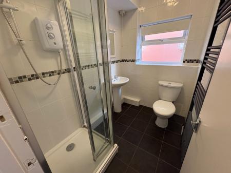 1 bedroom Flat to let in 858 Chester Road, Sutton Coldfield, B24