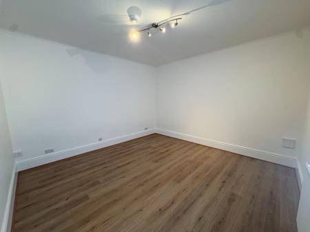 1 bedroom Flat to let in 858 Chester Road, Sutton Coldfield, B24