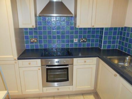 2 bedroom Flat to let in Caversham Place, Sutton Coldfield, B73