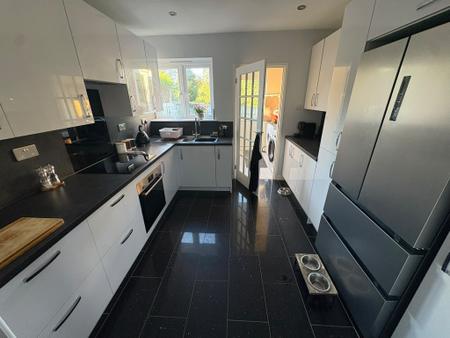 3 bedroom Bungalow to let in Butlers Lane, Four Oaks, Sutton Coldfield, B74