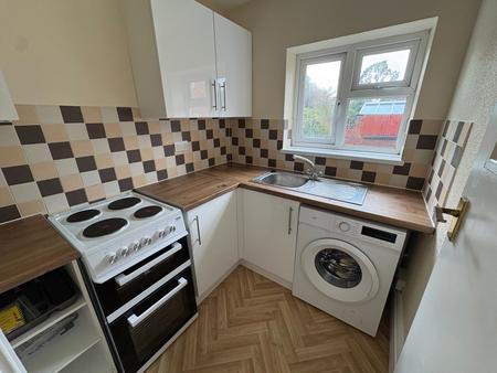 1 bedroom Flat to let in 858 Chester Road, Sutton Coldfield, B24