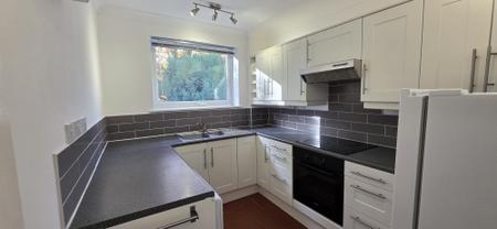 1 bedroom Flat to let in Manor Road, Sutton Coldfield, Sutton Coldfield, B73