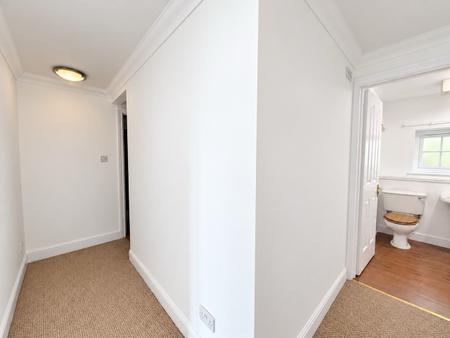 2 bedroom Flat for sale in Thorney Mill Road, West Drayton, UB7
