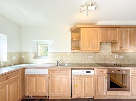 2 bedroom Flat for sale in Thorney Mill Road, West Drayton, UB7