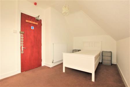 1 bedroom House share to let in Alexandra Road, Watford, WD17