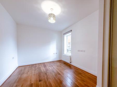 2 bedroom Flat to let in Hagden Lane, Watford, Watford, WD18