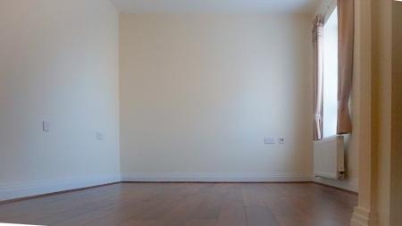 2 bedroom Flat to let in Hagden Lane, Watford, Watford, WD18