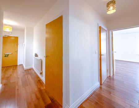 2 bedroom Flat to let in Hagden Lane, Watford, Watford, WD18
