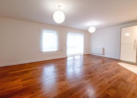 2 bedroom Flat to let in Hagden Lane, Watford, Watford, WD18