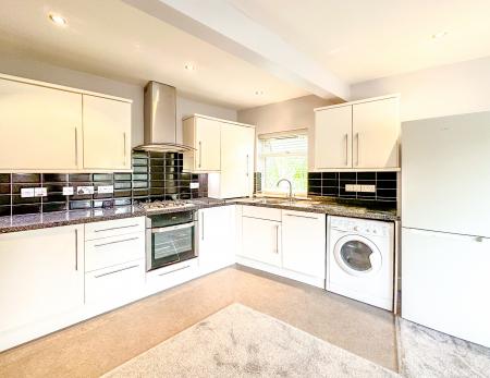 1 bedroom Flat to let in 120 Fourth Avenue, Garston, Watford, WD25