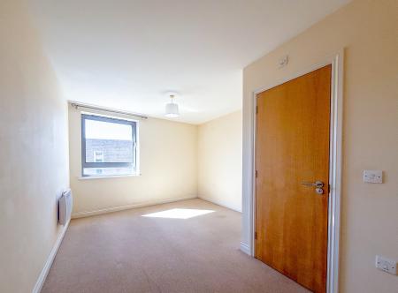 2 bedroom Flat to let in Loates Lane, Watford, WD17