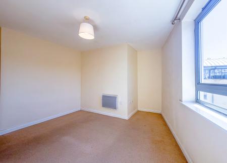 2 bedroom Flat to let in Loates Lane, Watford, WD17