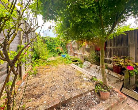 3 bedroom End of terrace house for sale in Bruce Grove, Watford, WD24