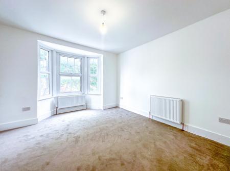 3 bedroom End of terrace house for sale in Bruce Grove, Watford, WD24