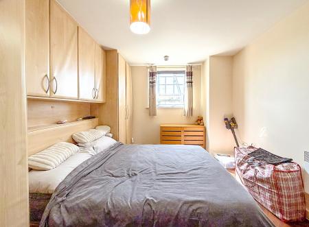 1 bedroom Flat to let in Flanders Court, The Sentinel, Watford, WD17