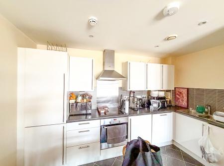 1 bedroom Flat to let in Flanders Court, The Sentinel, Watford, WD17