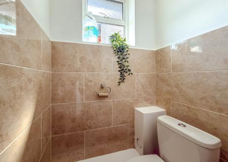 2 bedroom Terraced House to let in Victoria Road, Nth Wat, Watford, WD24