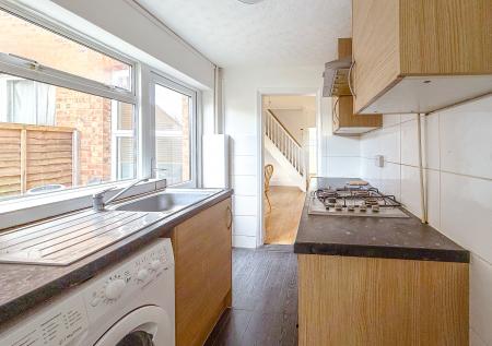 2 bedroom Terraced House to let in Victoria Road, Nth Wat, Watford, WD24