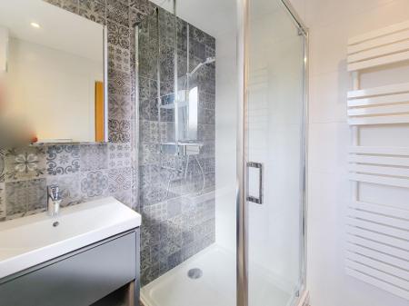 1 bedroom Studio flat to let in Sandown Road, Nth Wat, Watford, WD24